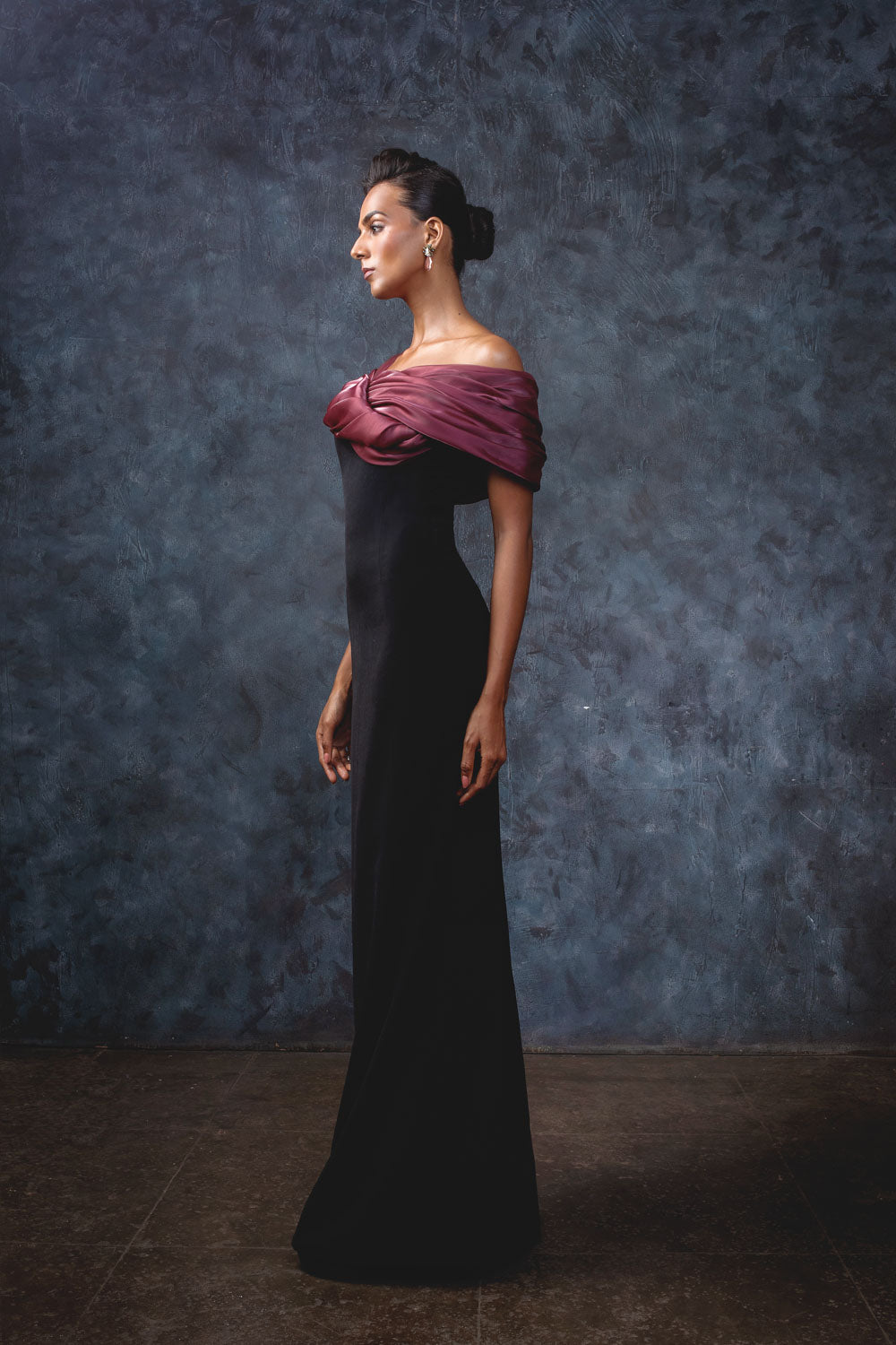 Mauve Raven Gown - High-Slit Formal Evening Wear